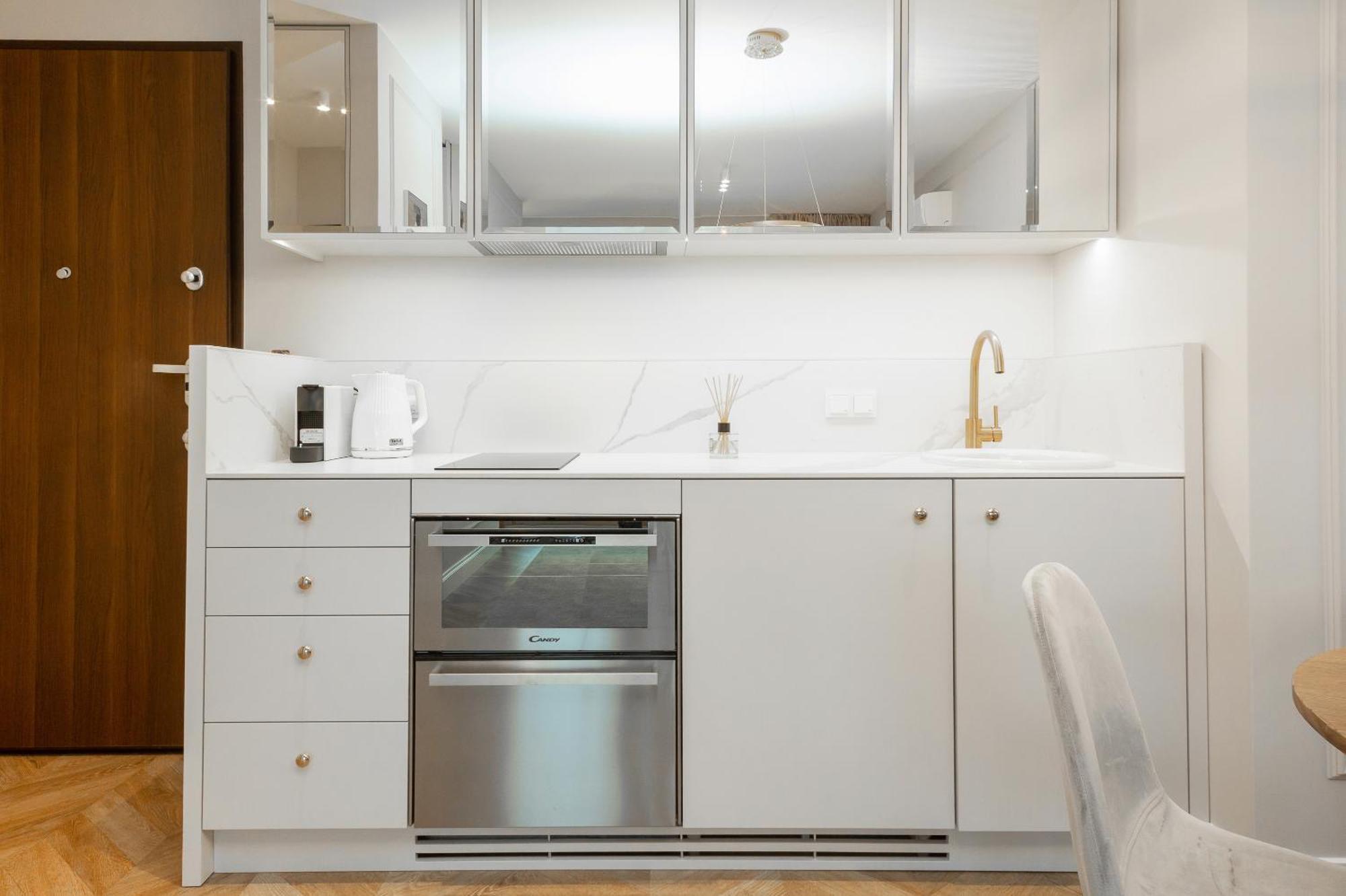 Hotel apartamentowy Mennica Deluxe Centre By Renters Prestige *