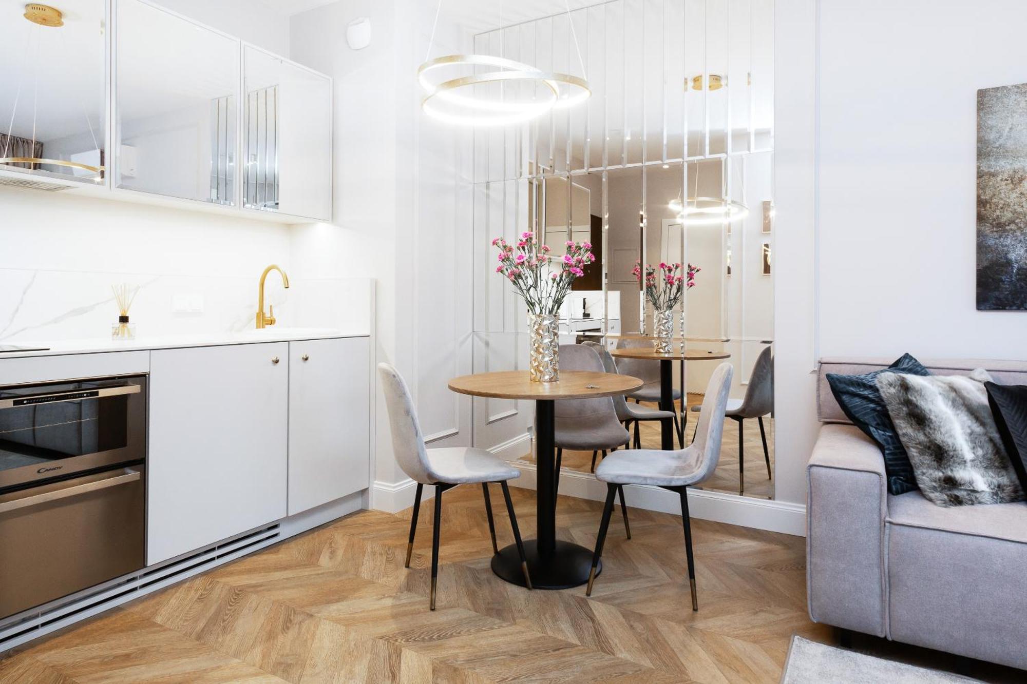 Mennica Deluxe Centre By Renters Prestige Warszawa